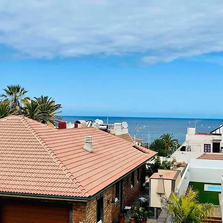 Beautiful And Cosy House. 50 Meters From The Beach! Semesterbostad Los Silos
